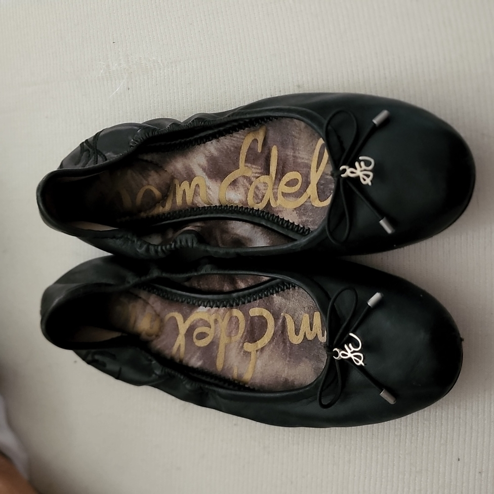 Ballet flats